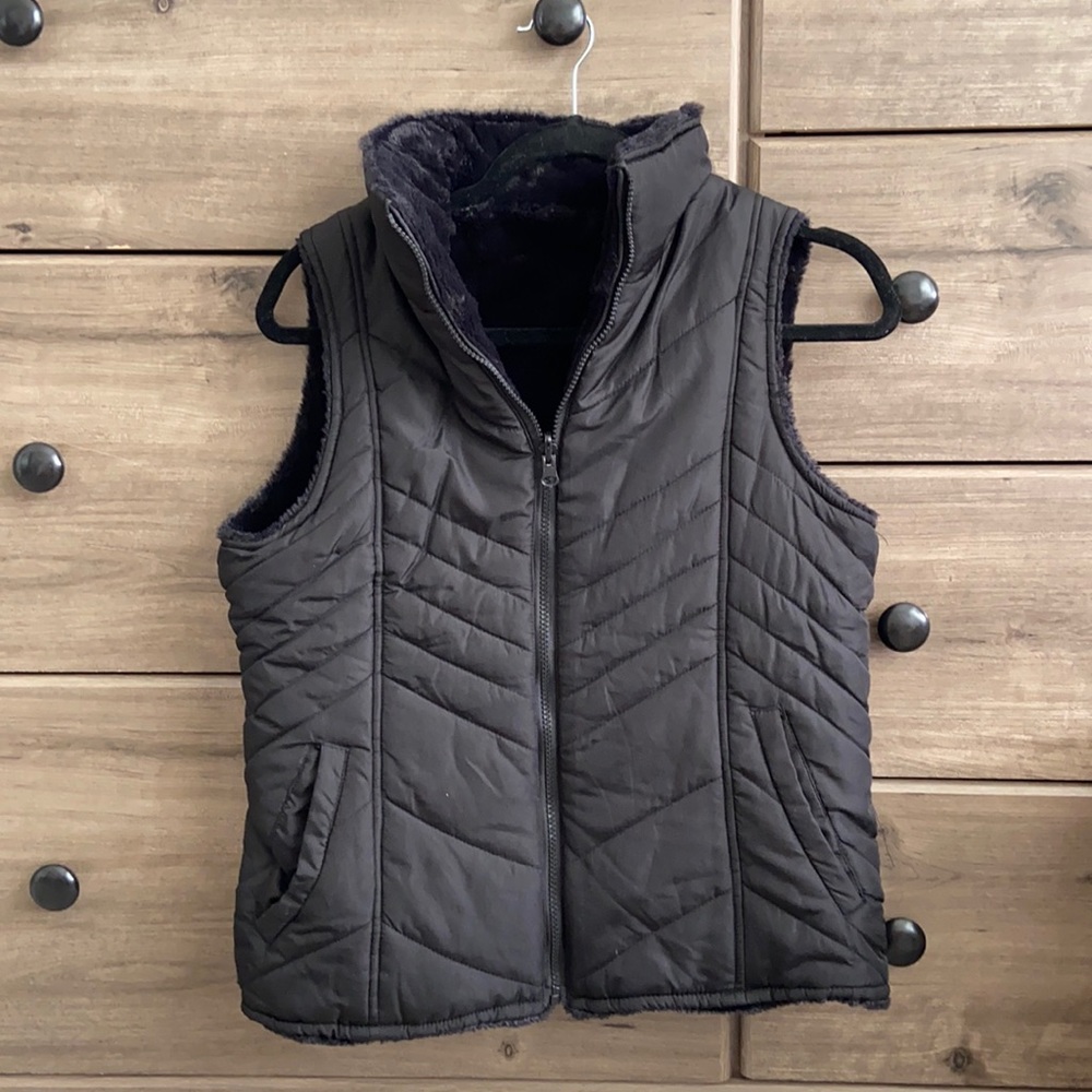 Fur vest